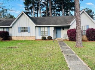 228 Aileen Dr, Columbus, MS 39705