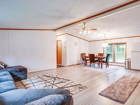 3rd image of 57726 Cottage Grove Ave