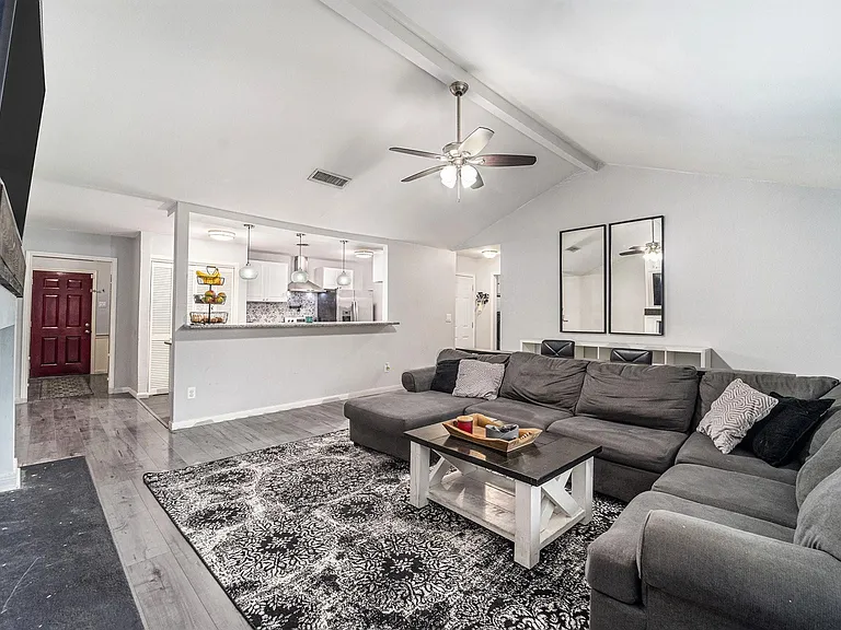 12215 Hillcroft St — Photo 9