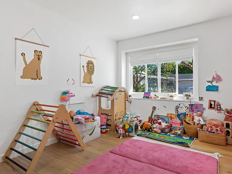 6202 Frondosa Dr — Photo 20