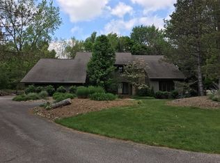 30089 Gates Mills Blvd, Pepper Pike, OH 44124