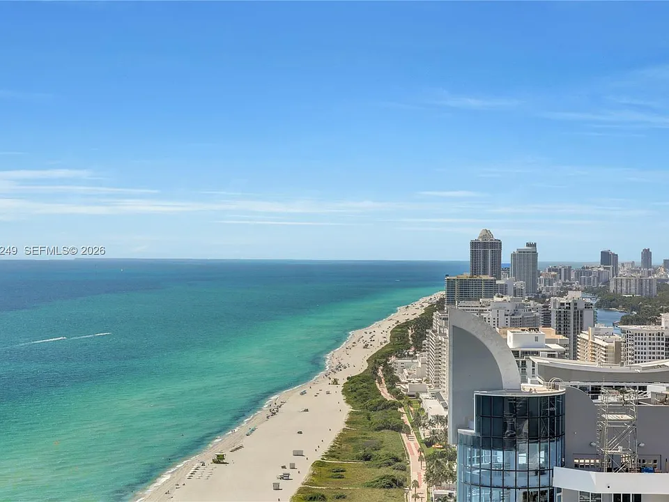 6365 Collins Ave #3906