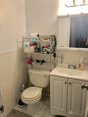 Rented by Anchor Associates | media 18