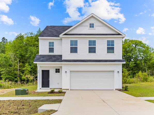 550 Sandy Hollow Dr, Jacksonville, NC 28540
