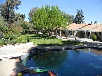 2nd image of 1022 Llagas Rd
