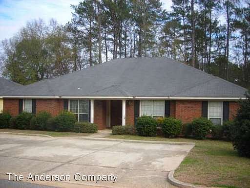2nd image of 3115 Fernridge Dr APT A