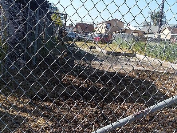 5th image of 1145 72nd Ave