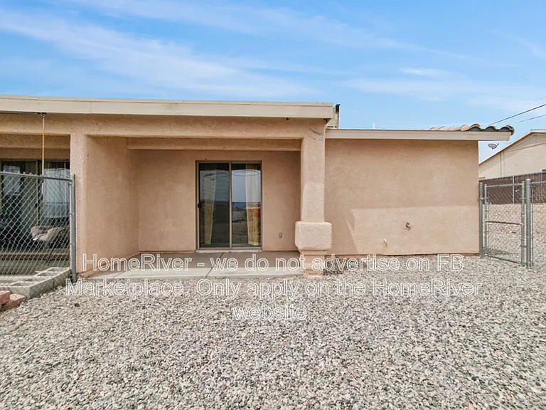 2806 Palisades Dr #101 — Photo 16