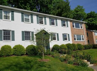 74 Heritage Hill Rd APT A, New Canaan, CT 06840