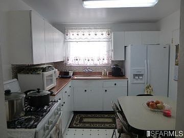 4th image of 672 Skyline Dr