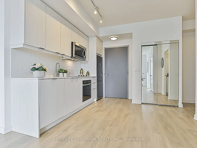 38 Forest Manor Rd #901 — Photo 4