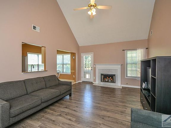 5th image of 484 Willowwind Dr