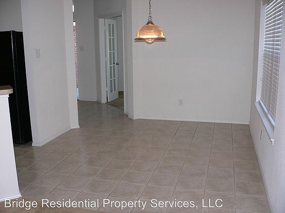 5th image of 3609 Chapin Ct