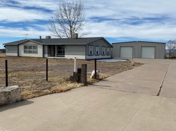 603 N Walker St, Estancia, NM 87016