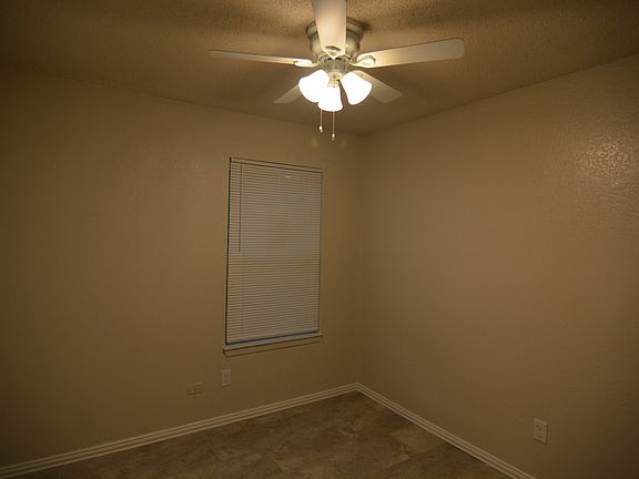 3rd image of 834 House St