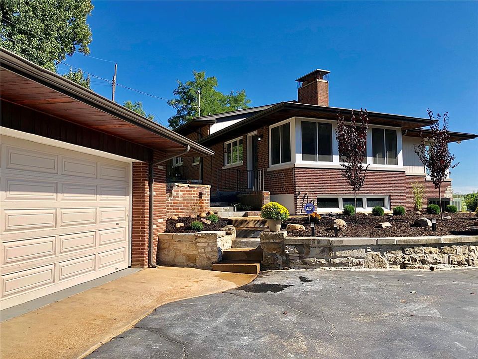 1st image of 9810 Parkway Dr