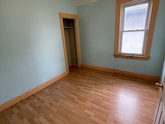 3rd image of 365 Janette Ave #365