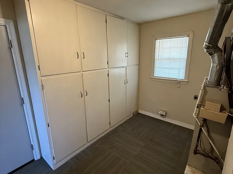 604 W 20th Ave — Photo 11