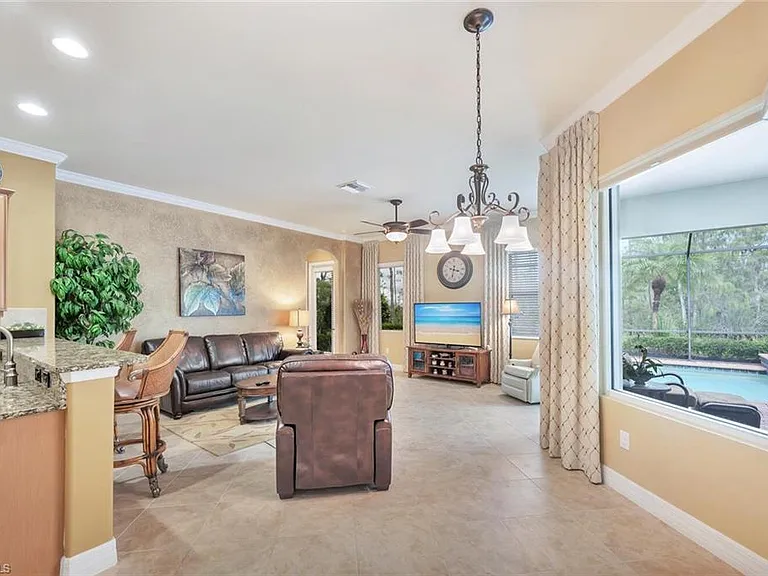 21093 Torre Del Lago St — Photo 11
