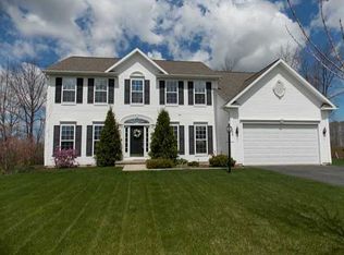 135 Galante Cir, Webster, NY 14580