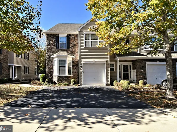 416 Oxford Ln, Chalfont, PA 18914
