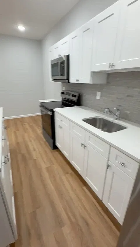 1 bed, $1,718 — Photo 2
