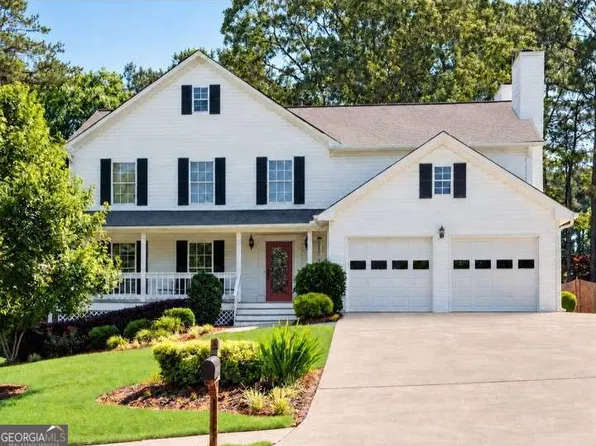 1560 Summit Pond Cir, Loganville, GA 30052