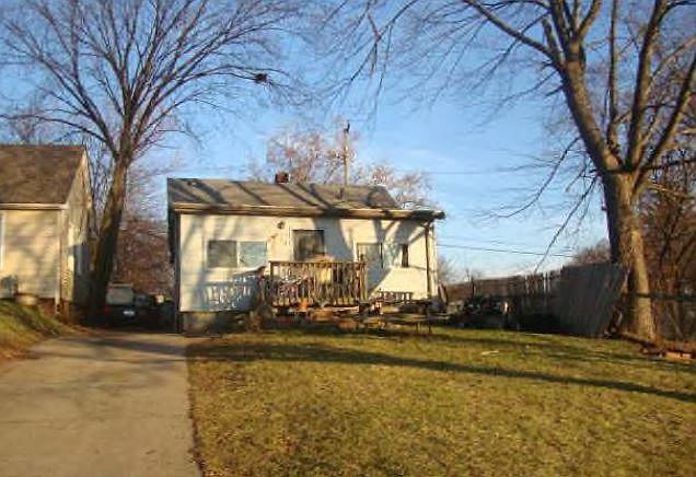 1st image of 740 Saint Clair St