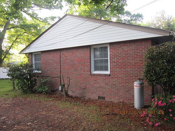 3rd image of 3404 Sale Dr
