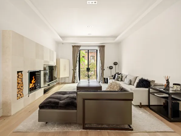 338 East 69th Street image 1 of 13