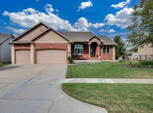 8906 W Silver Hollow St, Wichita, KS 67205
