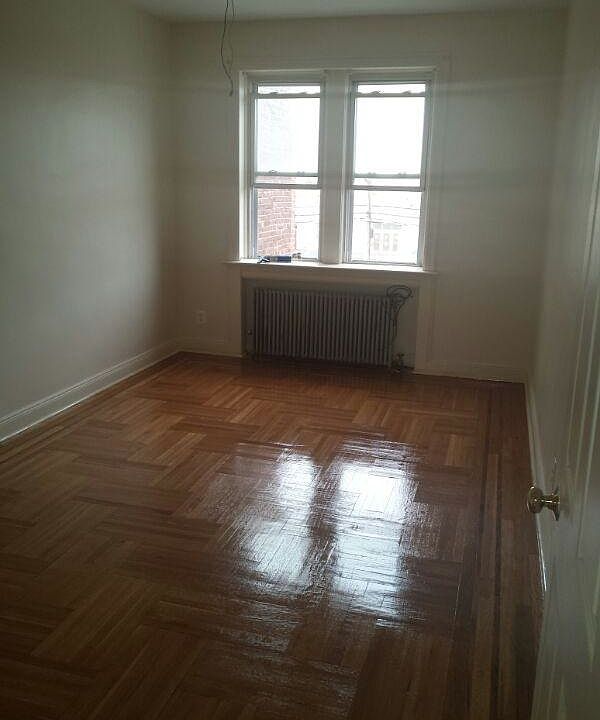 1st image of 649 E 94th St #2