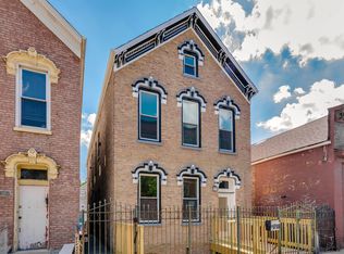 1619 W 19th St, Chicago, IL 60608