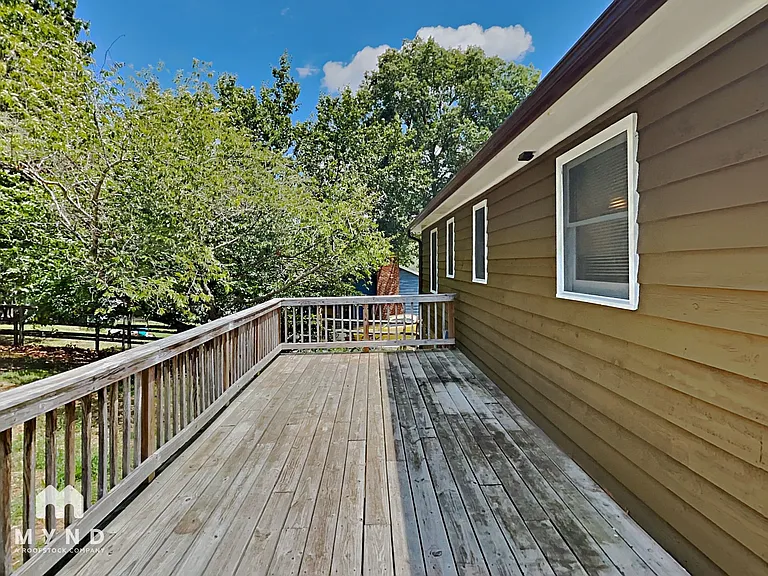4317 Freeport Dr — Photo 17