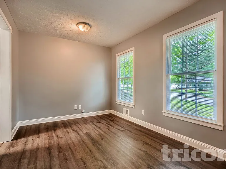 847 Raintree Way SE — Photo 3