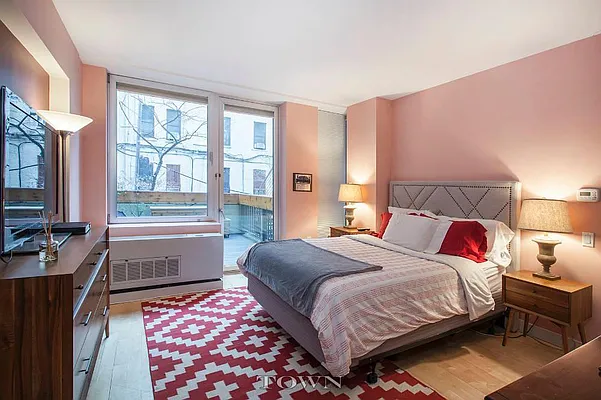Sold by Town Residential | media 4