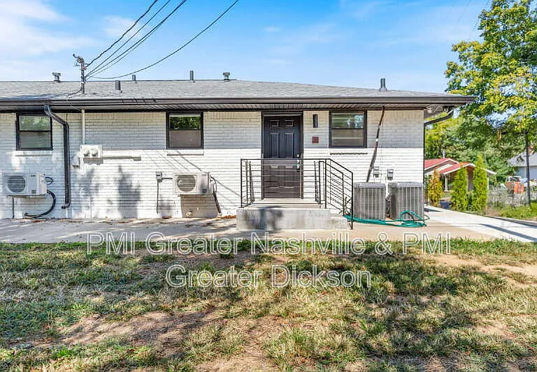 201 Sylvis St #6 — Photo 17