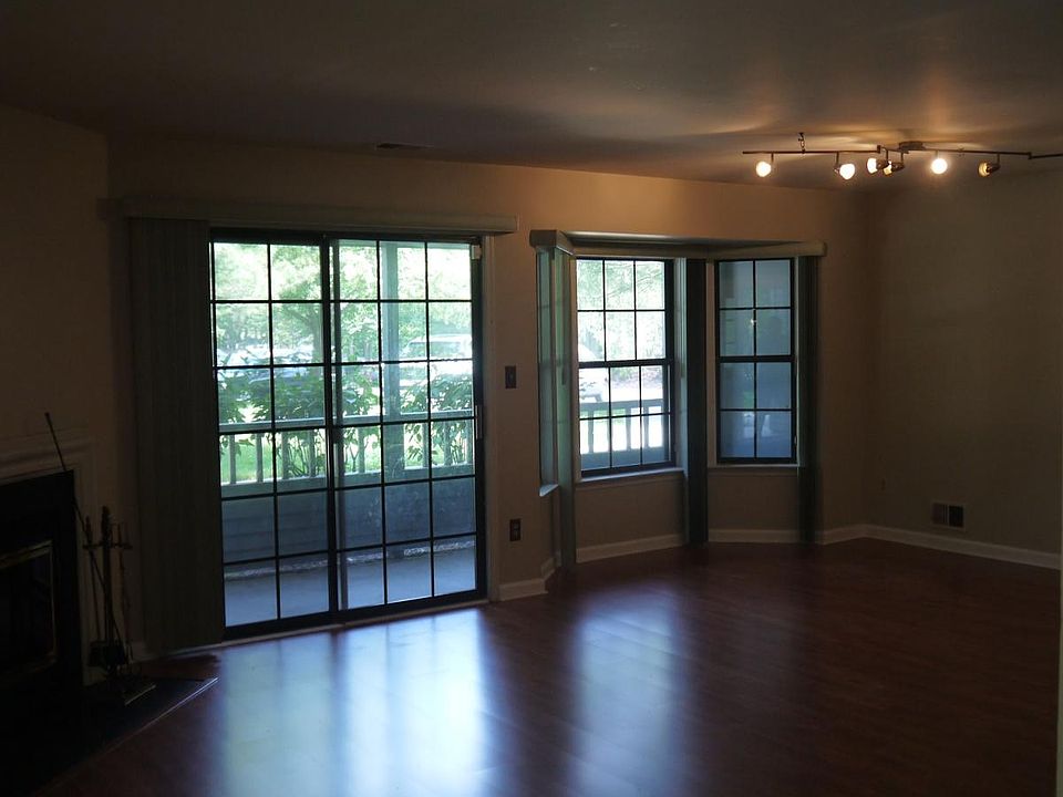 506 Woodhaven Dr, Edison, NJ 08817 Zillow