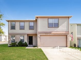 10038 Wolfe Xing, San Antonio, TX 78239