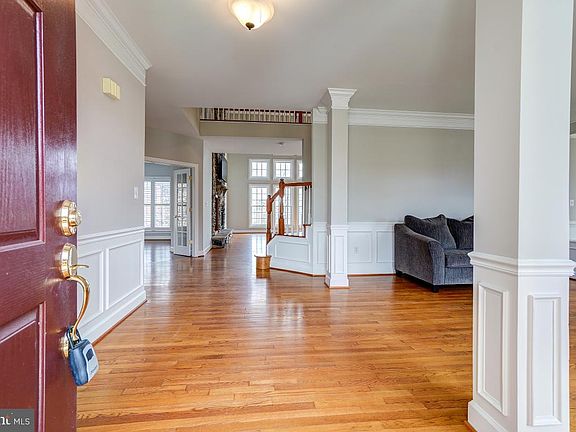 3rd image of 13584 Heritage Farms Dr