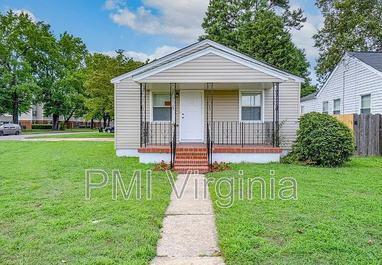 3310 Glasgow St — Photo 1