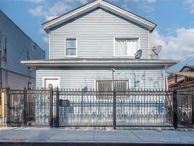 9467 44th Ave, Flushing, NY, 11373