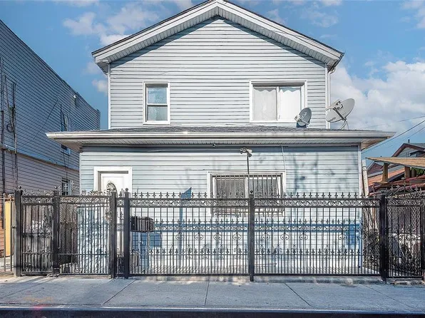 9467 44th Ave, Flushing, NY 11373