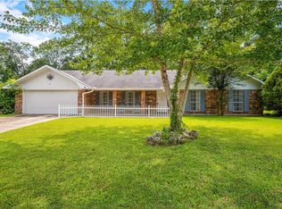 111 Lodge Hill Cir, Pineville, LA 71360