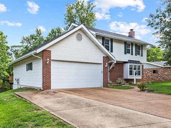2nd image of 2376 Pierwood Dr