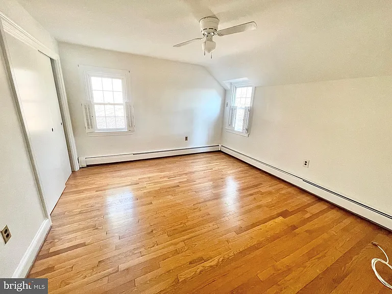 4925 W Chester Pike — Photo 9