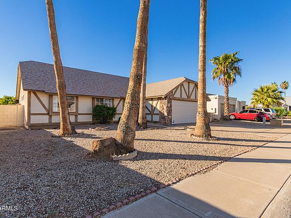 3rd image of 11028 N 56TH Drive