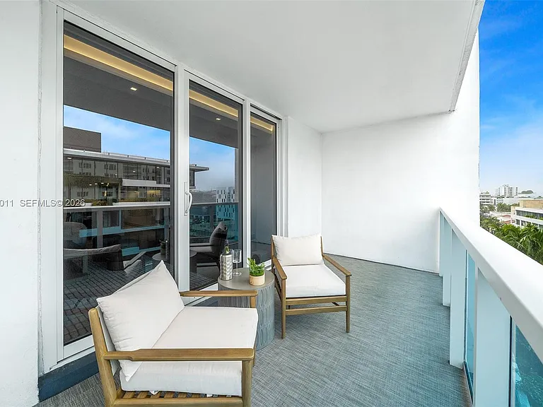 2301 Collins Ave #630 — Photo 5