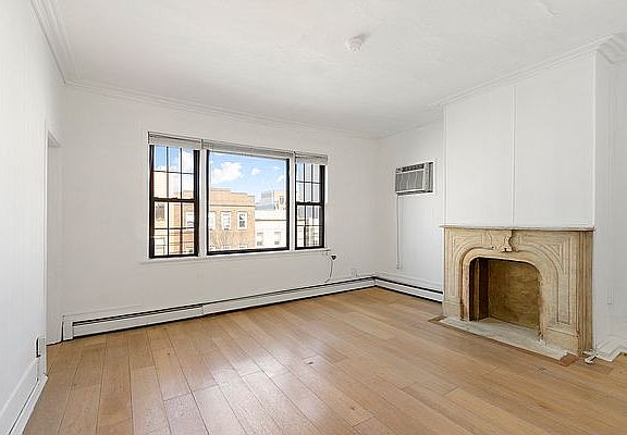 4th image of 662 Metropolitan Ave Floor 2