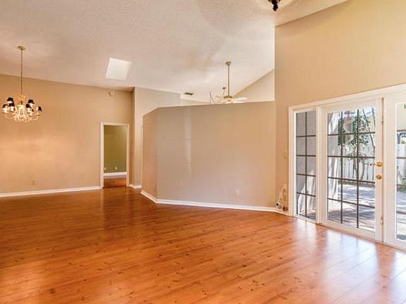3rd image of 5242 NW 55th St